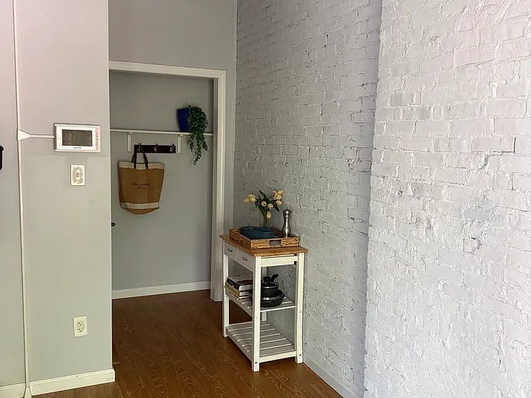 415-417 Main St #2A — Photo 2
