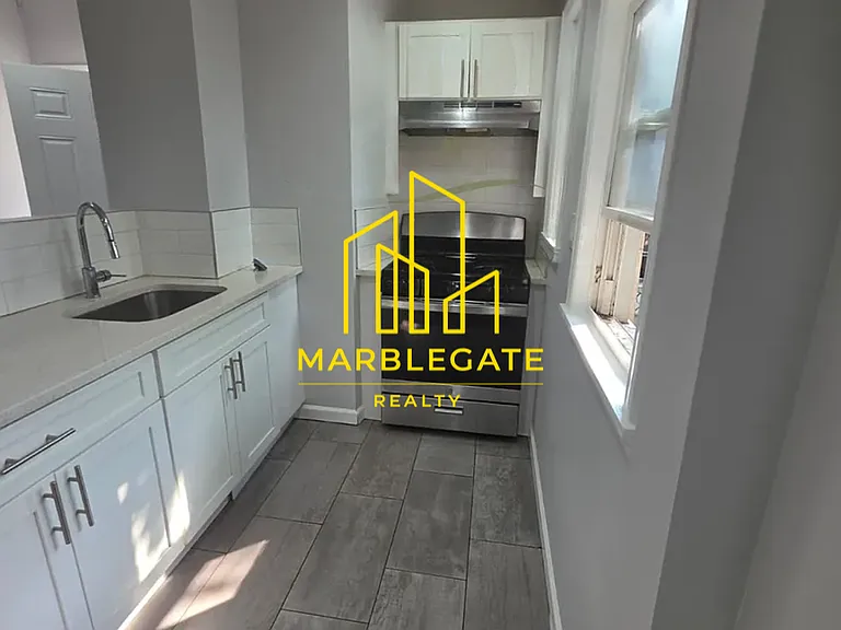 250 W 19th Ave #22B — Photo 1