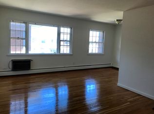 86 Shore Rd APT 2C, Port Washington, NY 11050