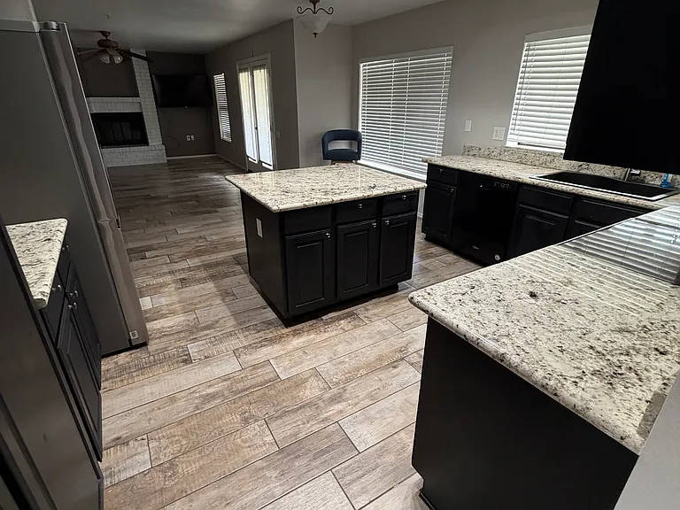 9011 E Sharon Dr — Photo 25