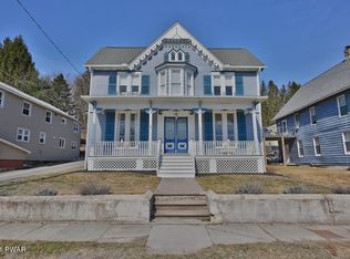 894 Maple Ave, Honesdale, PA 18431