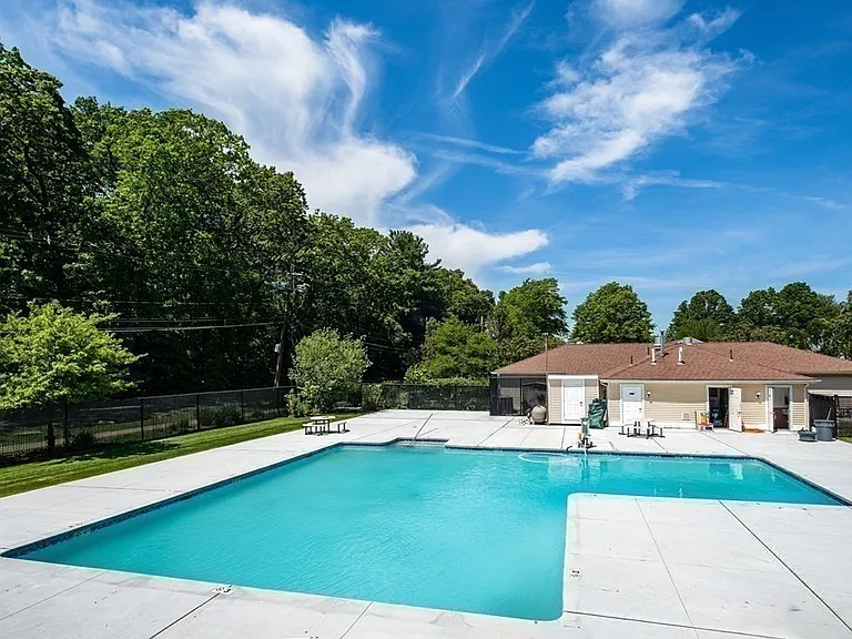 15 Village Hill Ln #12 — Photo 11