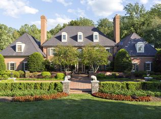 10411 New Ascot Dr, Great Falls, VA 22066