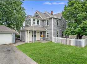 4 Mystic Ave, Melrose, MA