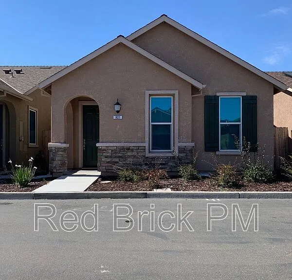 821 Tivoli Dr — Photo 1