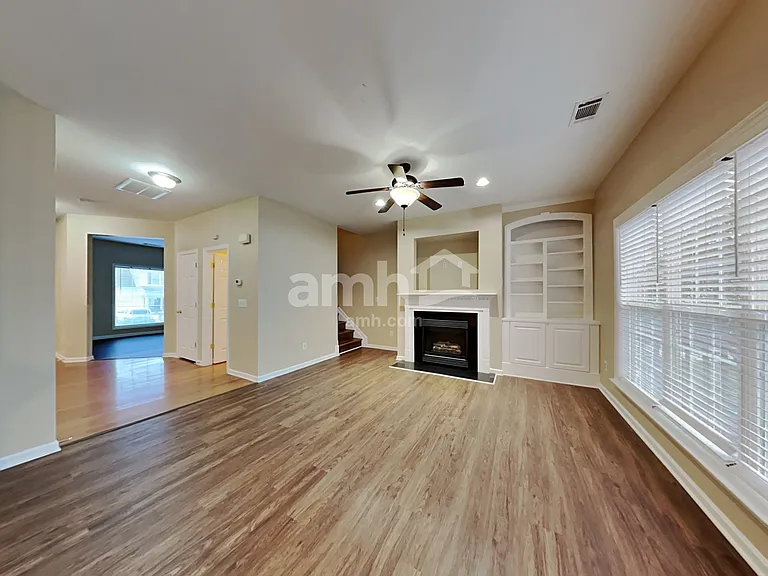 231 Mott Rd — Photo 9