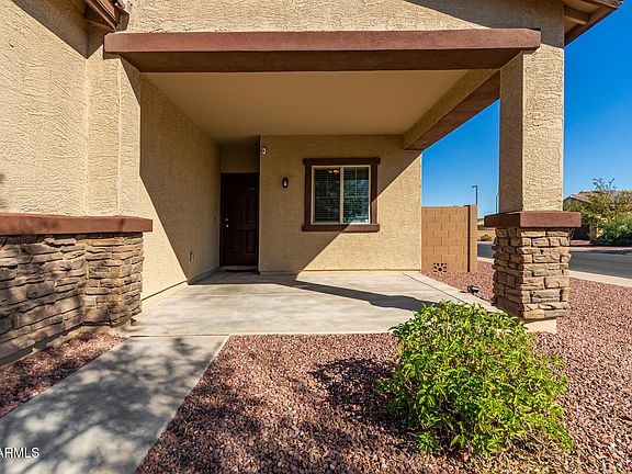3rd image of 3108 N MEDALLION Court