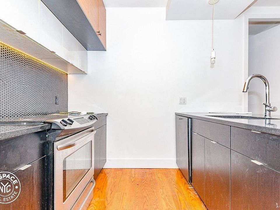 1st image of 192 Hawthorne St #9W
