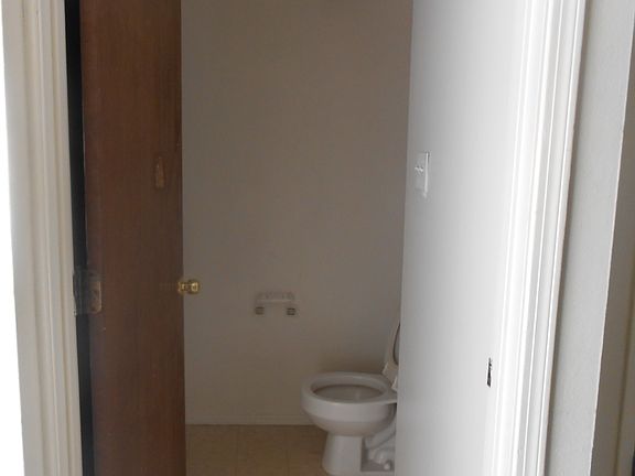 2nd image of 1204 Chelwood Park Blvd NE APT 3