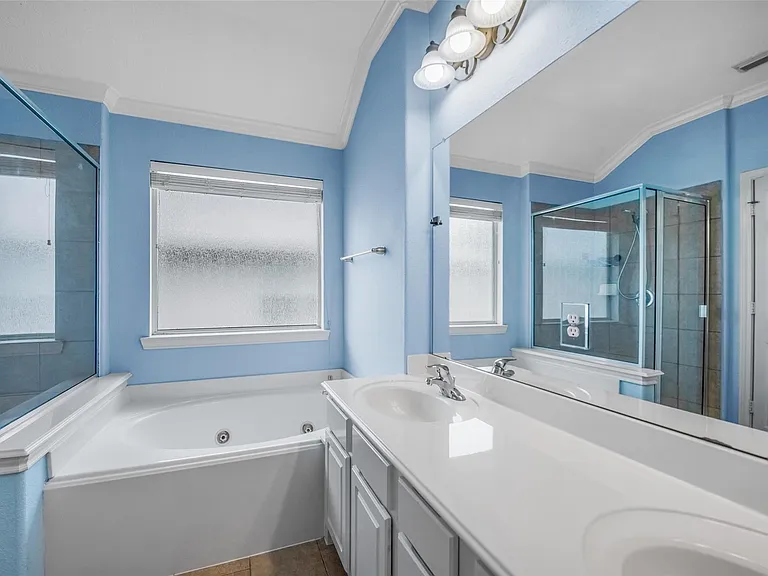 75 N Spinning Wheel Cir — Photo 25