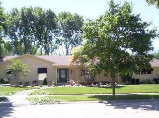 905 Eastgate Dr, Frankenmuth, MI 48734