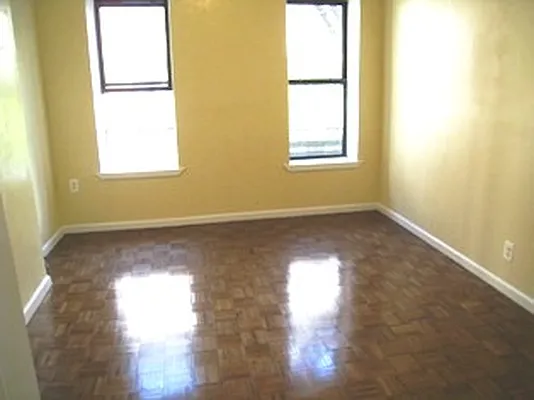 Rented by City Connections Realty | media 42