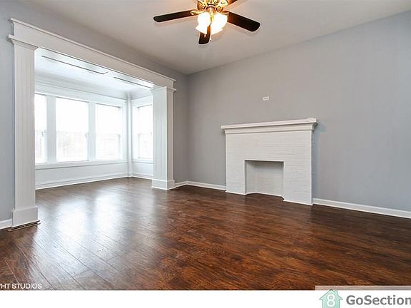 2nd image of 7406 S Crandon Ave #1