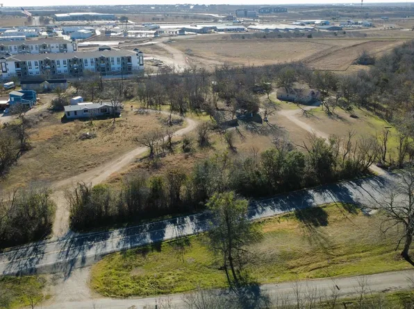 (undisclosed Address), San Marcos, TX 78666