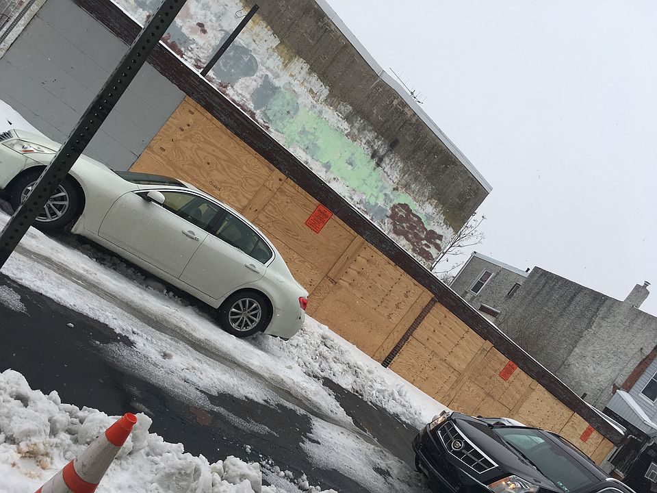 2nd image of 3418 H St