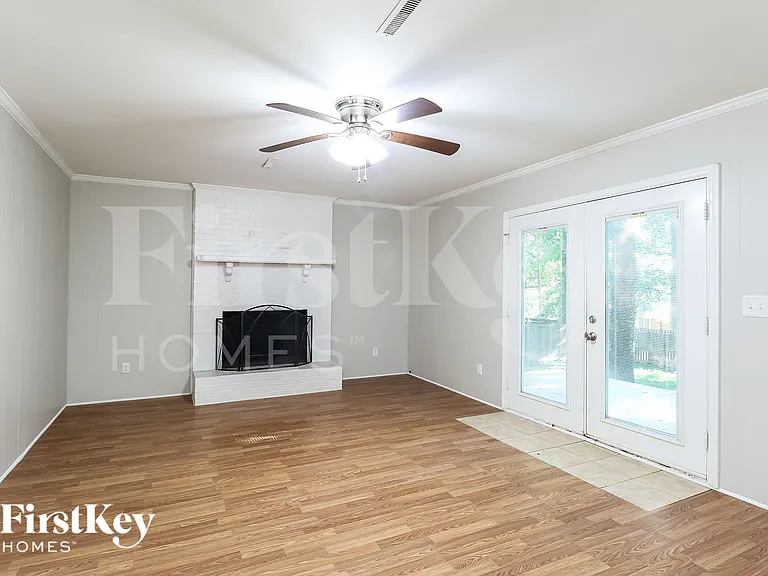13507 Idlefield Ln — Photo 3