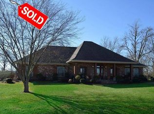 721 N Bayou Rapides Rd, Alexandria, LA 71303