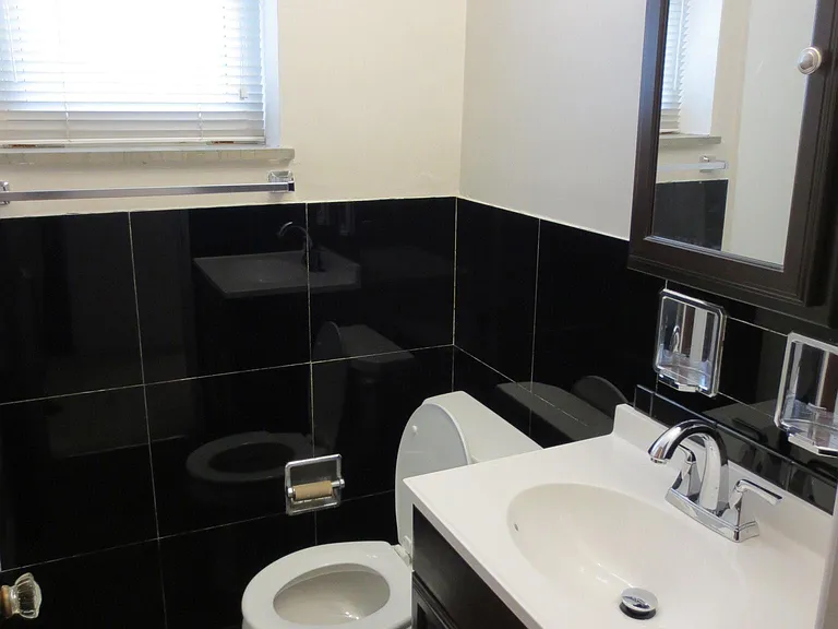 5712 Phillips Ave #B8 — Photo 16