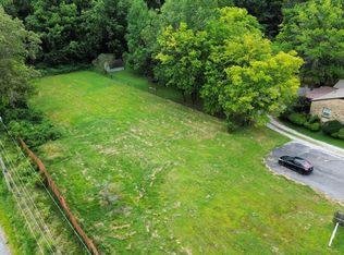 252 Alben Barkley Dr, Paducah, KY 42001