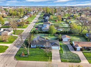648 42nd St NE, Cedar Rapids, IA 52402