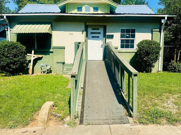 720 41st St, Fairfield, AL 35064