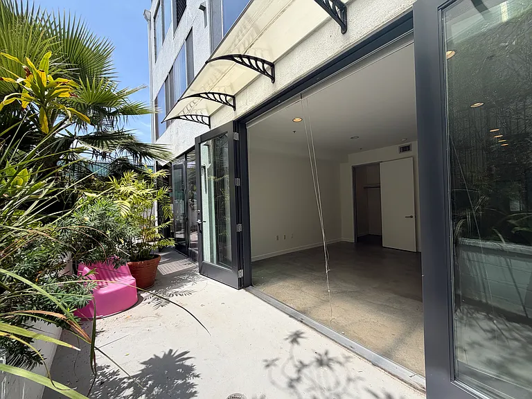 ECHO Lofts, True luxury Two Story Live/Work Townhouses — Photo 21