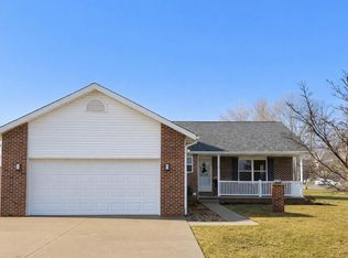 402 Alexis Dr, Milford, IN