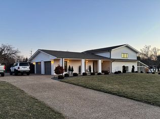 1431 Donlee St, Quincy, IL 62305