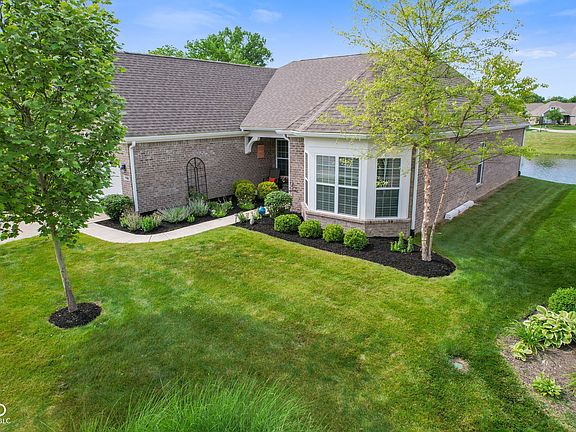4th image of 7166 W Mayer Dr