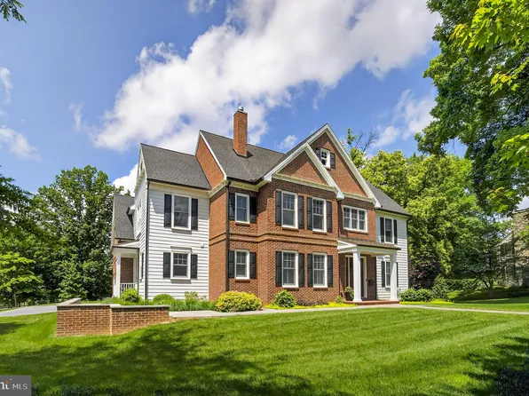 1321 Homestead Ln, Lancaster, PA 17603