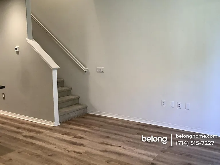 1570 W 1st St #15 — Photo 9