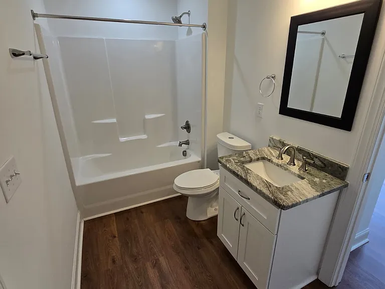 109 Lynn Ave — Photo 14