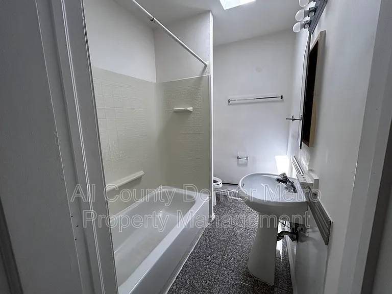 2111 S Emerson St — Photo 7
