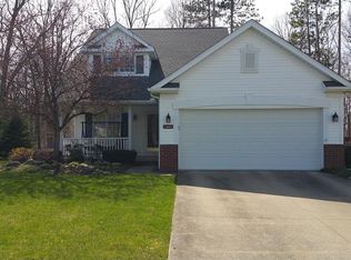1464 Golden Ln, Broadview Heights, OH 44147