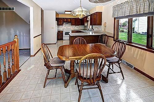 3rd image of N105W14722 Lincoln Dr