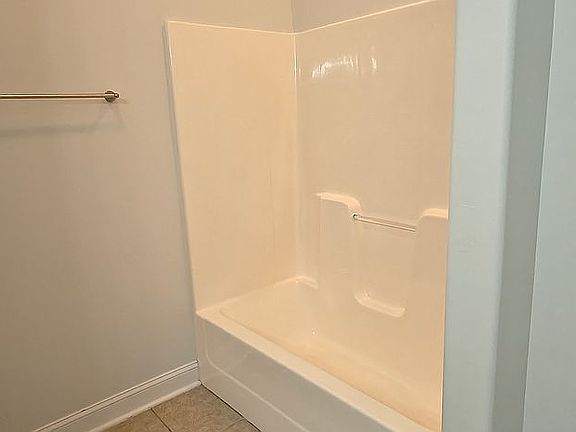 Full Bathroom shower