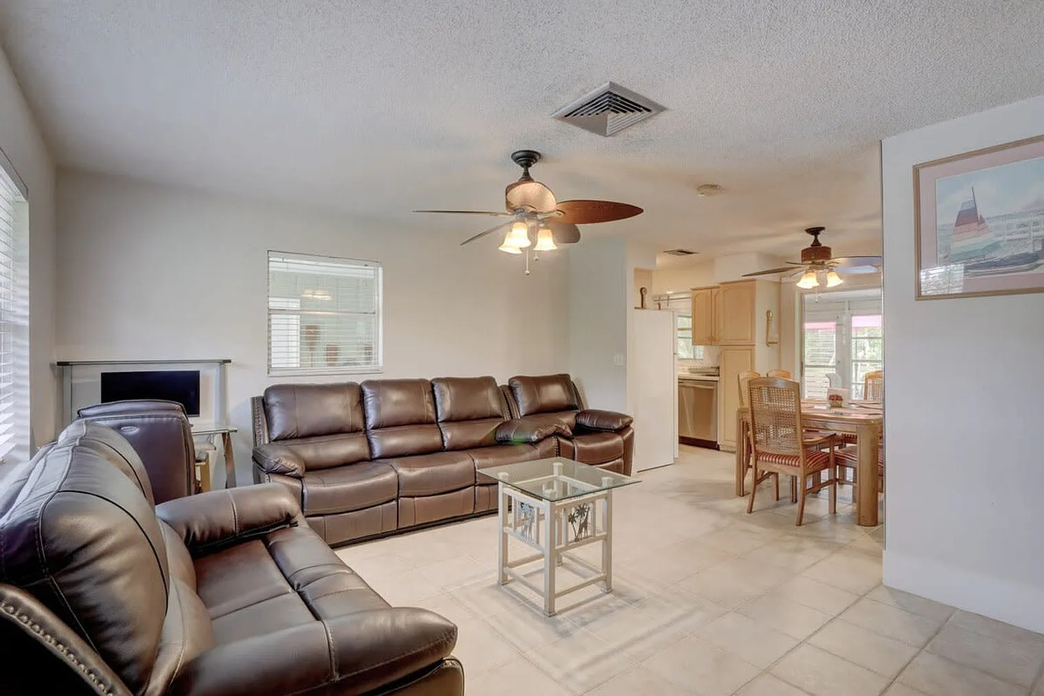 2 bed, 1.0 bath, 818 sqft, $3,599 — Photo 1