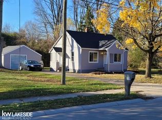 3425 Joslyn Rd, Auburn Hills, MI 48326