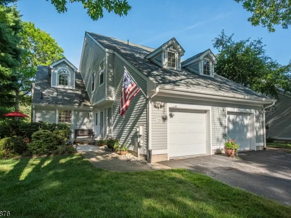 18 Century Ct, Montville Twp., NJ 07045