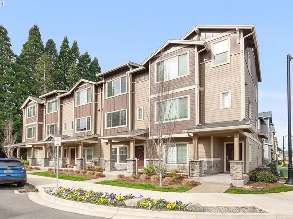 7989 NE Heiser St, Hillsboro, OR 97006