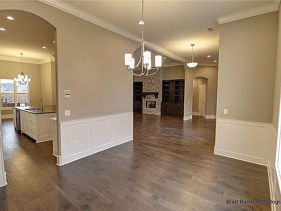 4th image of 3109 E Pebblestone Dr