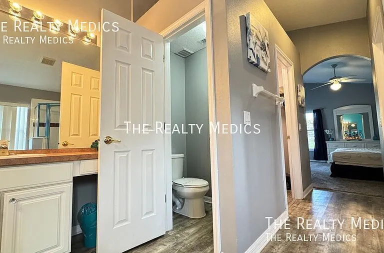 4802 Cumbrian Lakes Dr — Photo 36