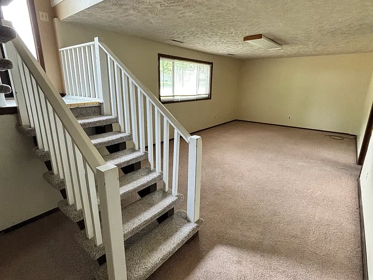 702 Shannon Rd — Photo 20