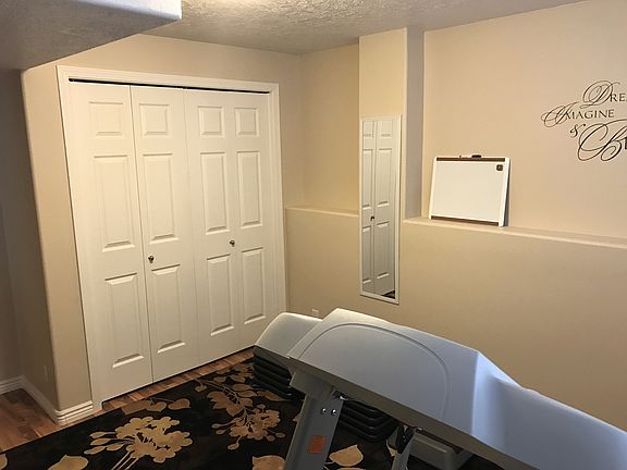 Bedroom #4 - Downstairs