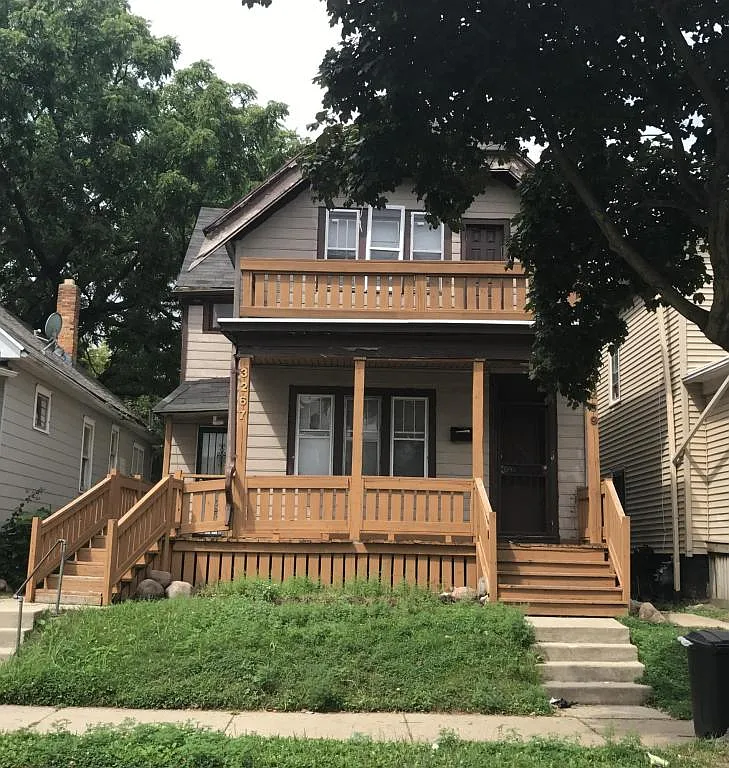 3267 N 14th St photo 1