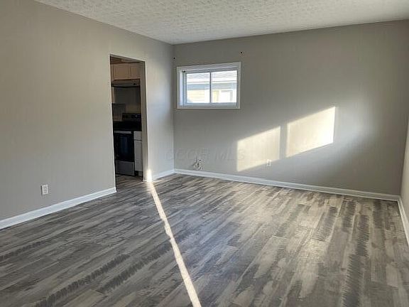 5th image of 2329 Dawnlight Ave