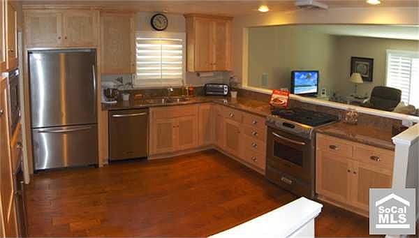 Spacious New Kitchen