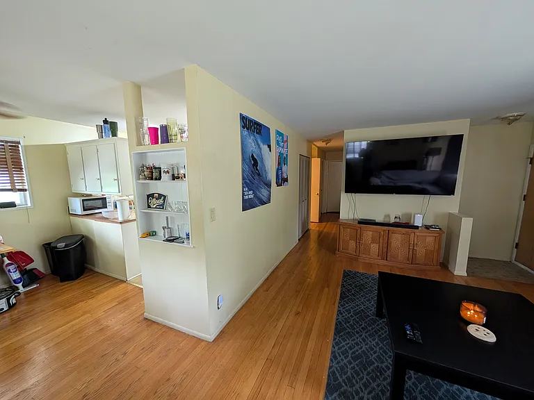 2734 Hampshire Rd — Photo 5