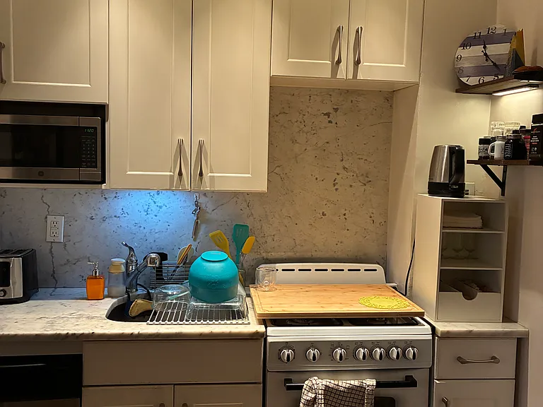 1420 York Ave #2J — Photo 4