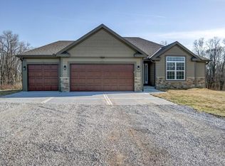 9169 SW Alpha Ridge Rd, Trimble, MO 64492